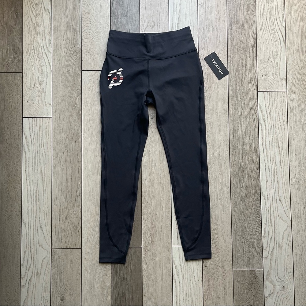 Peloton Black Leggings NWT size Small